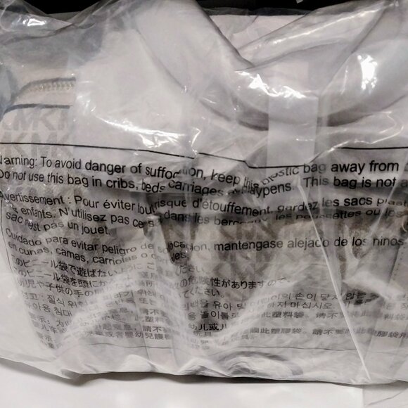 NWT Michael Kors Medium Travel Duffle Satchel Crossbody Bag - Picture 4 of 7